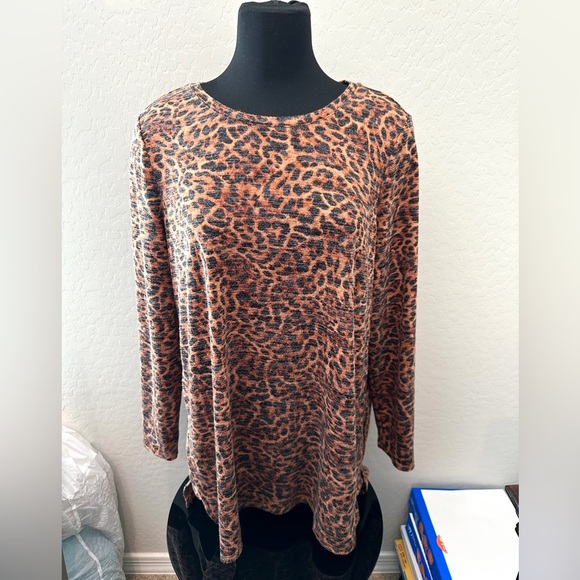 CHICO’S | Brown Animal Print Soft Chic Contemporary Comfy Tunic Top | Large - Picture 3 of 7